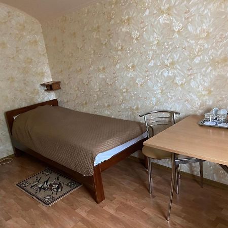 Гостинний Маєток Hotel Myla Exterior photo